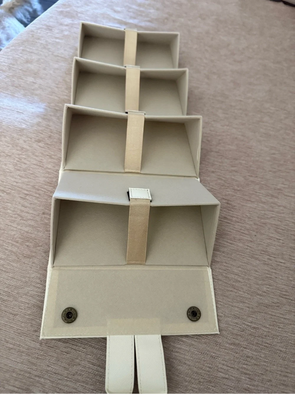 Compact Glasses Organizer Box with Snap Closure